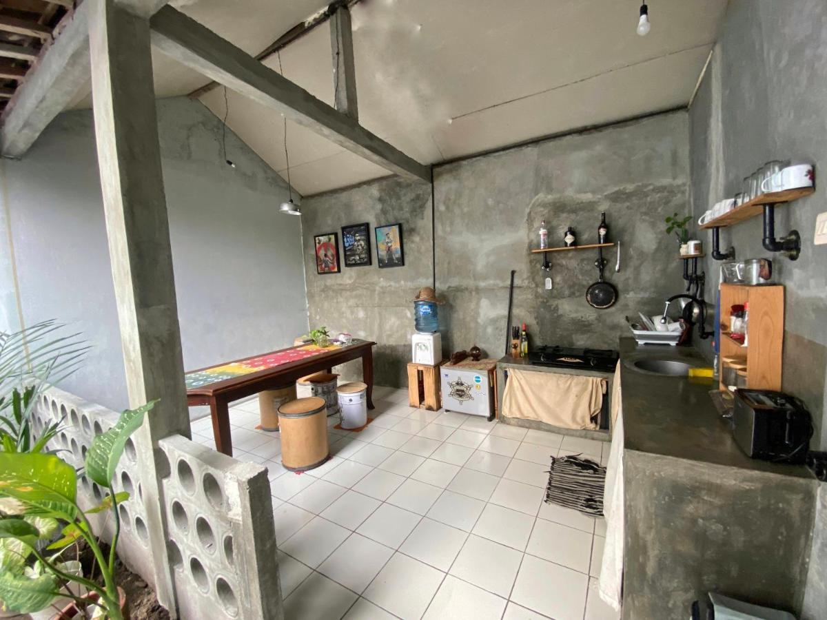 Reeneo Guesthouse Yogyakarta Eksteriør bilde